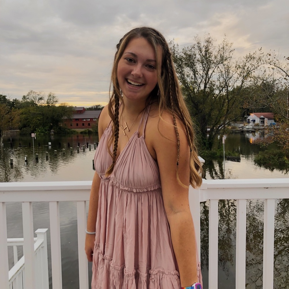 Meet your Posher, Hannah